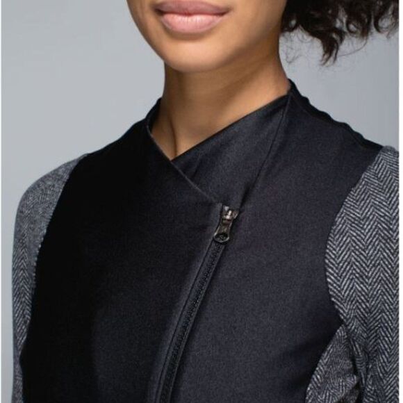 LULULEMON Emerge Renewed Reversible Full Zip Jacket Black Gray Size 4 - Picture 4 of 15